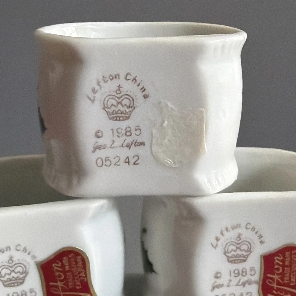 Set of 6 - Vintage 1980s Lefton China Christmas Napkin Rings #05242 w/ Box